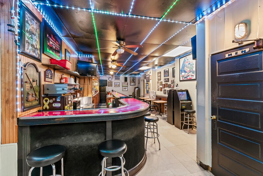 More Photos Of 5040 Lytle St, Pittsburgh Storefront Retail Residential For Sale