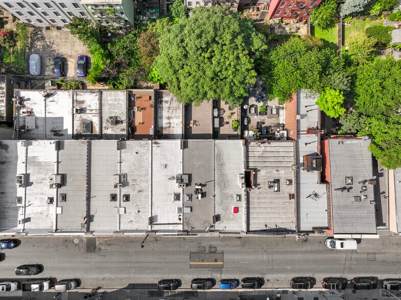 More Photos Of 673 Manhattan Ave, Brooklyn Storefront Retail Residential For Sale