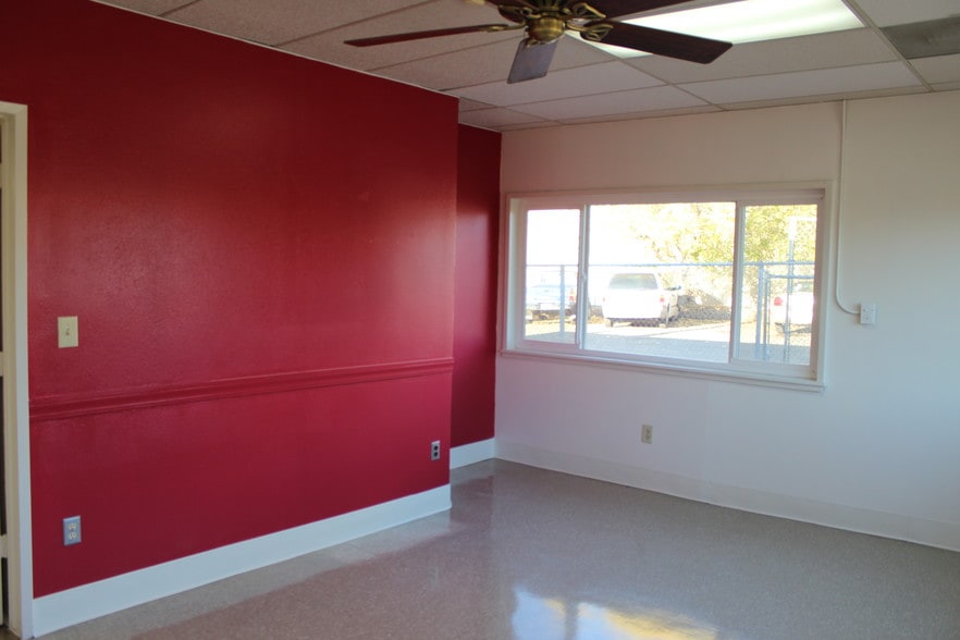 More Photos Of 4807 Auburn Blvd, Sacramento Freestanding For Sale