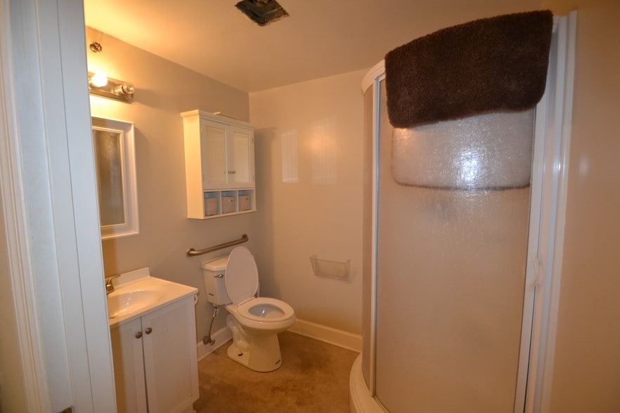 More Photos Of 506 Manchester Expy, Columbus Flex For Lease