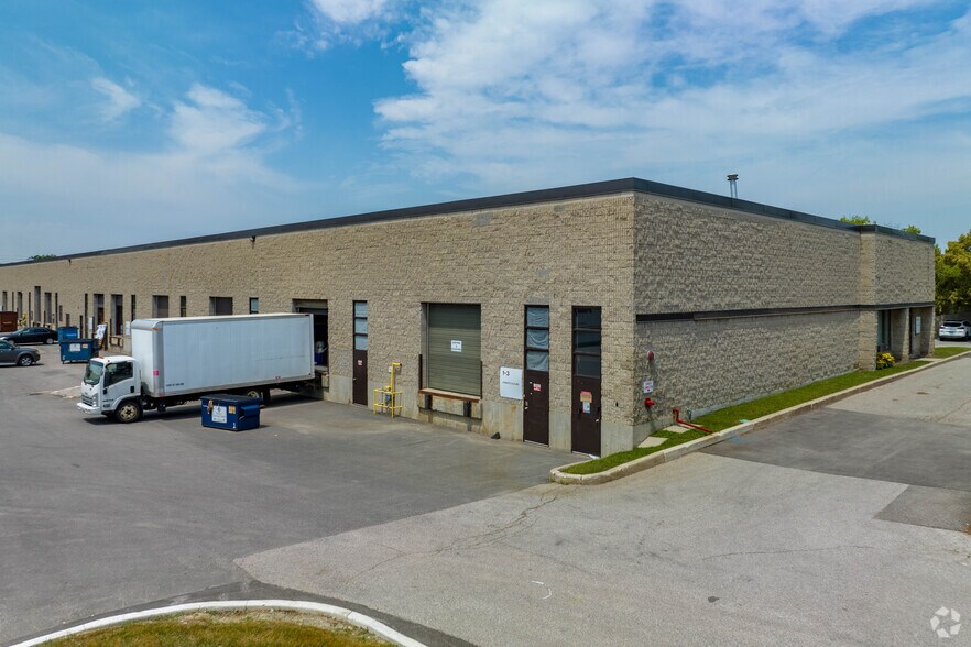 More Photos Of 1815 Meyerside Dr, Mississauga Light Manufacturing For Lease
