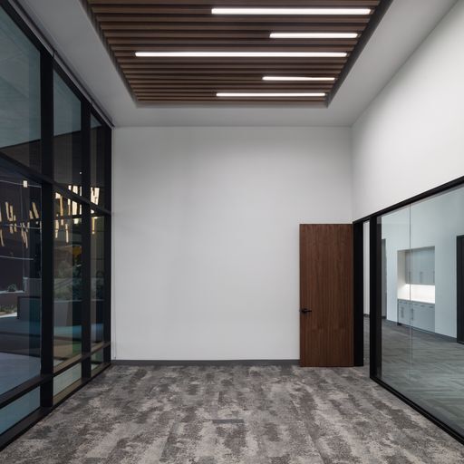 More Photos Of 10221 Wateridge Cir, San Diego Unknown For Lease