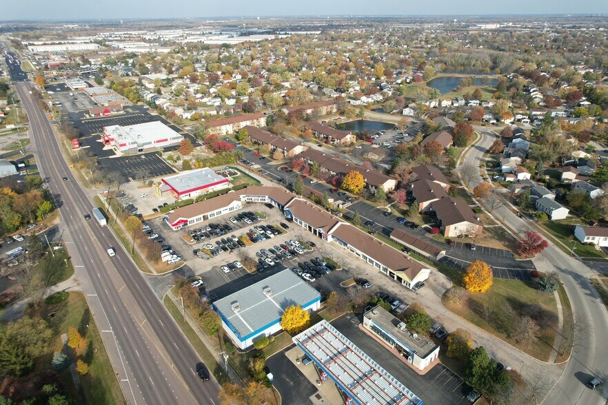 More Photos Of 1046 Lake St, Roselle Auto Repair For Sale