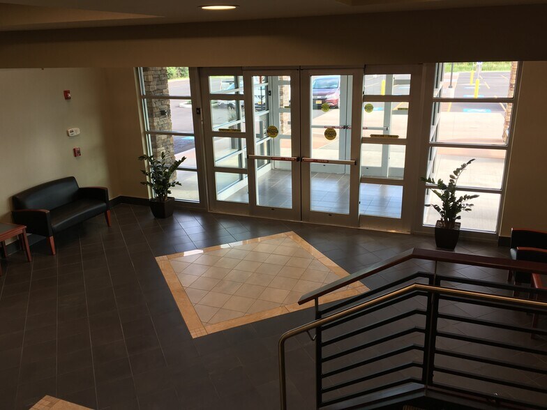 More Photos Of 600 Red Creek Dr, Henrietta Medical For Lease