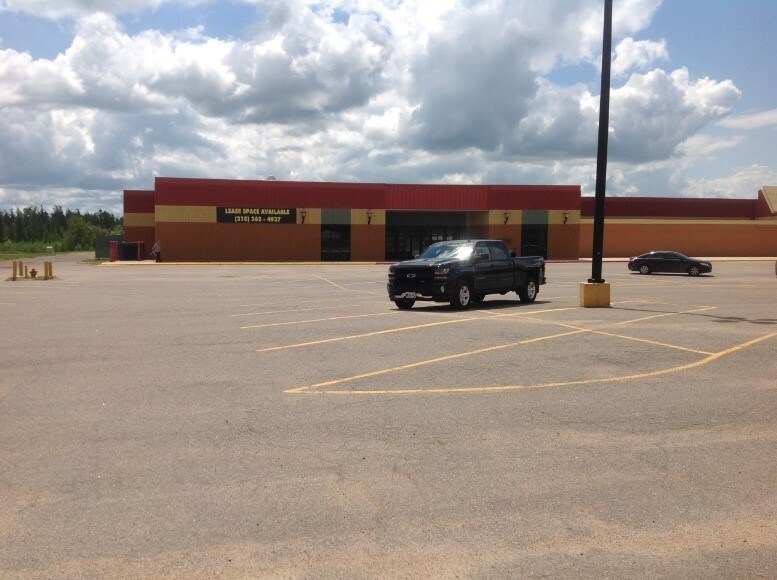 More Photos Of 990 W 41st St, Hibbing General Retail For Sale