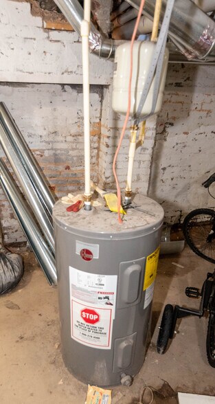 More Photos Of 2432 N Calvert St, Baltimore Apartments For Sale