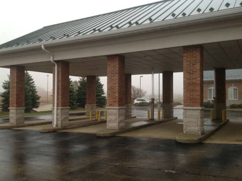 More Photos Of 2429 Randall Rd, Carpentersville Storefront Retail Office For Lease
