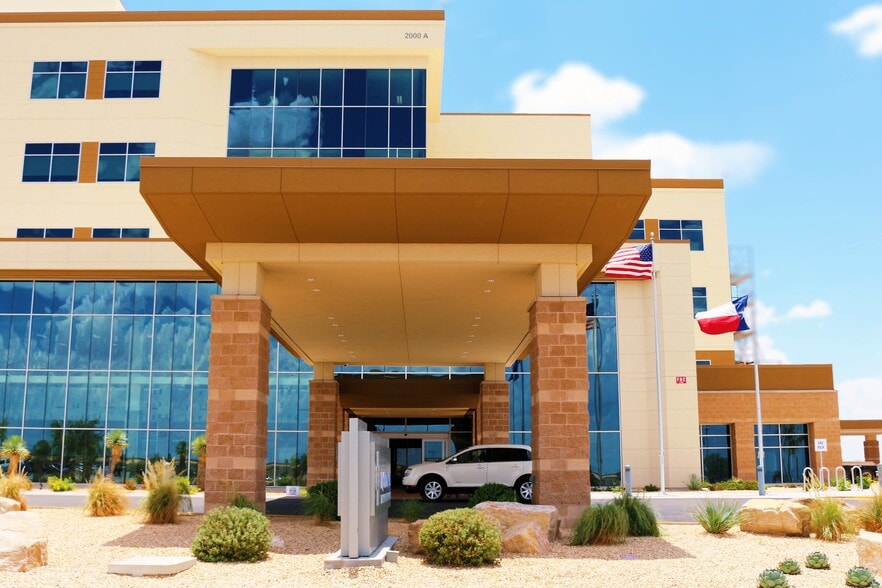 More Photos Of 2000 Transmountain Rd, El Paso Medical For Lease