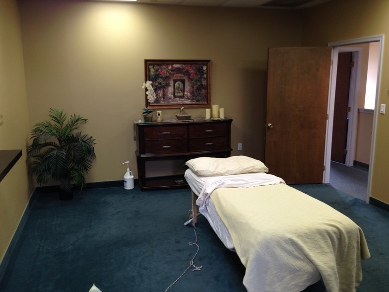 More Photos Of 186 Thomas Johnson Dr, Frederick Unknown For Lease