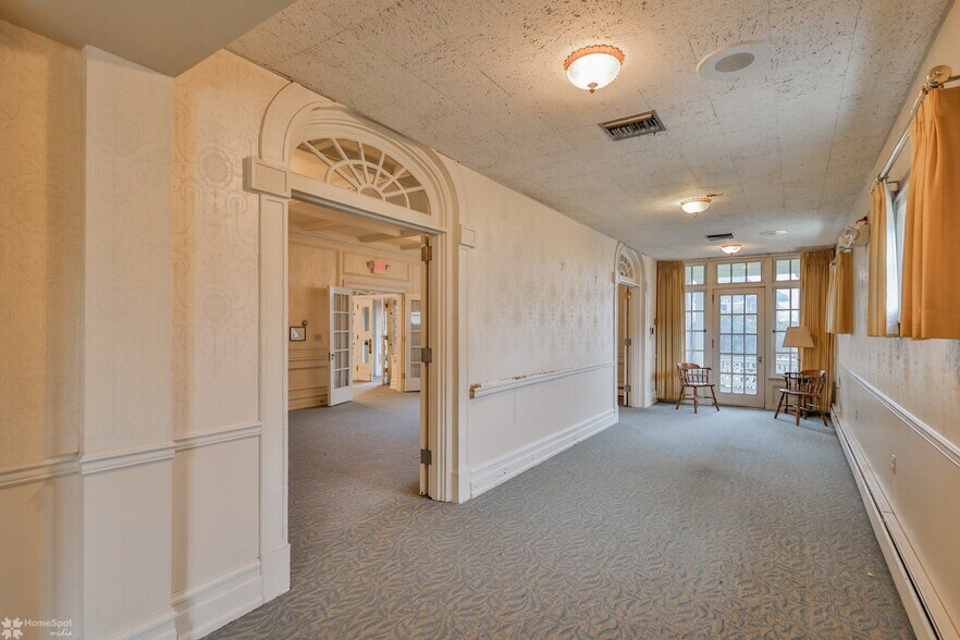 More Photos Of 1619 W Hamilton St, Allentown Funeral Home For Sale