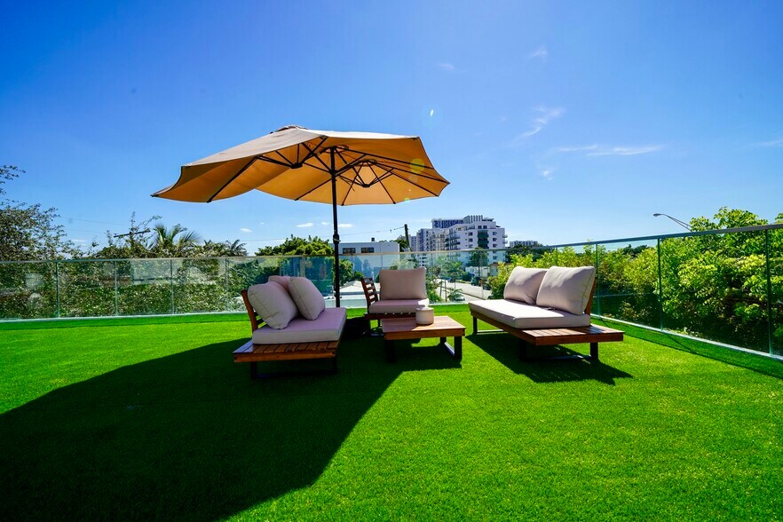 More Photos Of 2455 SW 27th Ave, Miami Medical For Lease