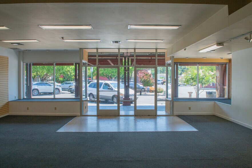 More Photos Of 435 Center St, Healdsburg Unknown For Lease