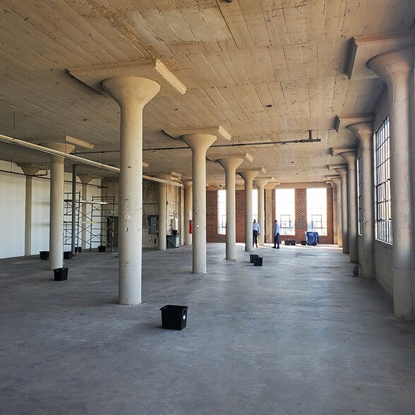 More Photos Of 721-725 E Washington Blvd, Los Angeles Warehouse For Sale