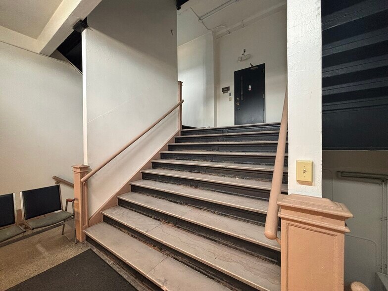 More Photos Of 215 Broadway St, Buffalo Office For Sale