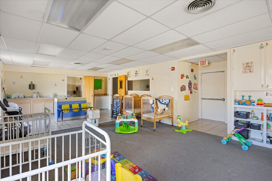 More Photos Of 6605 Dan Danciger Rd, Fort Worth Office For Sale