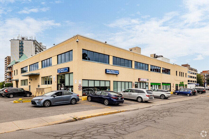 More Photos Of 5501-5579 Av Westminster, Cote-St-Luc Office Residential For Lease