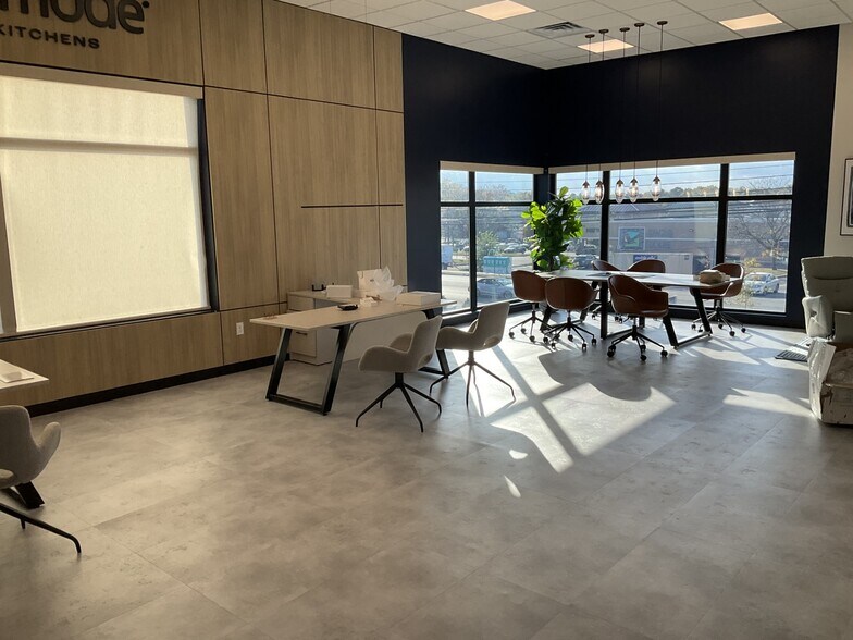 More Photos Of 1303 River Ave, Lakewood Storefront Retail Office For Lease