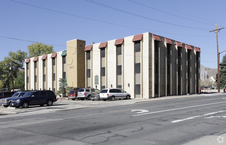 More Photos Of 607 10th St, Golden Office For Lease