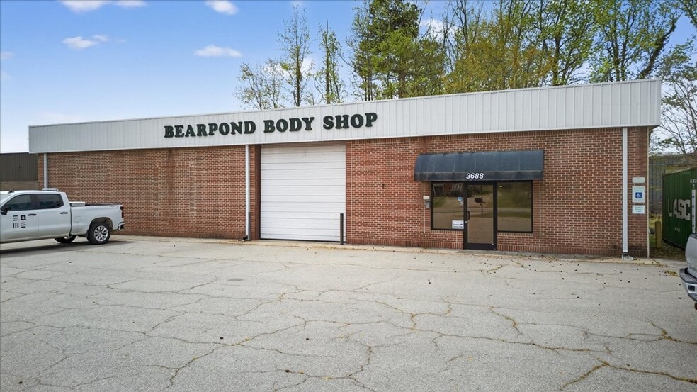 More Photos Of 3688 Raleigh Rd, Henderson Office For Sale