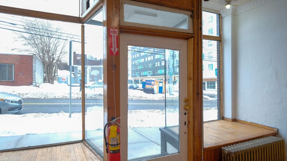 More Photos Of 1005 E Fayette St, Syracuse Apartments For Lease