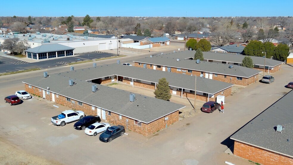 More Photos Of 1725 E 1st St, Dumas Multifamily For Sale