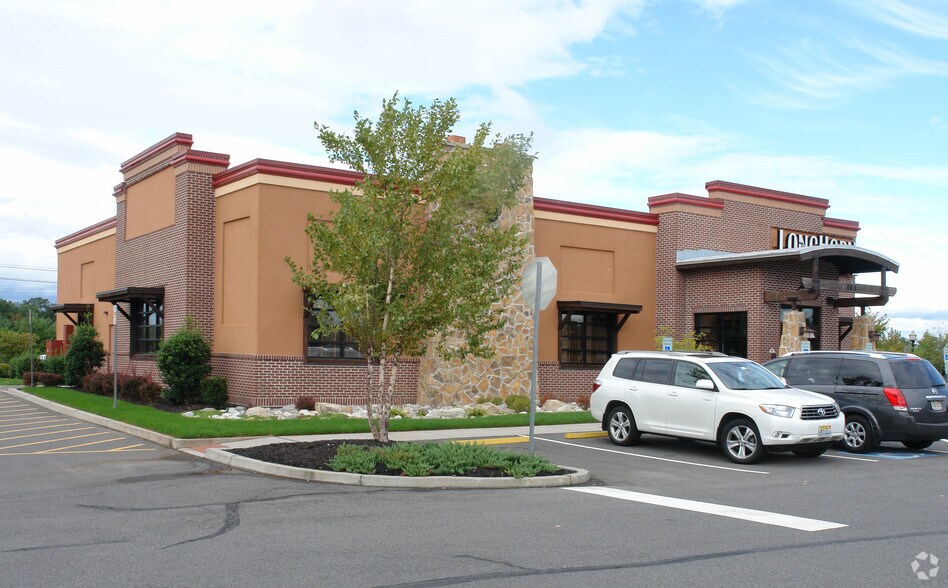 More Photos Of 130 Marketplace Blvd, Hamilton Unknown For Lease