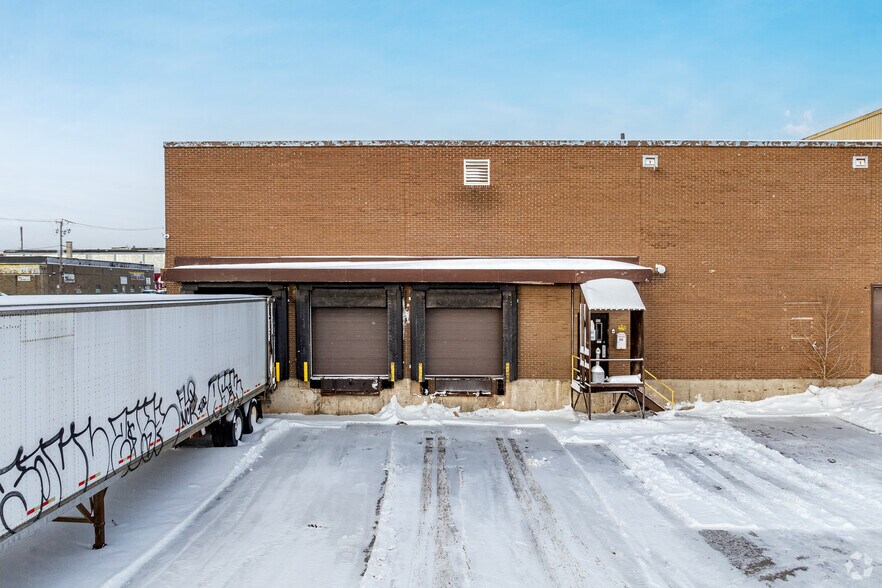 More Photos Of 405-465 Av Marien, Montréal-Est Warehouse For Lease