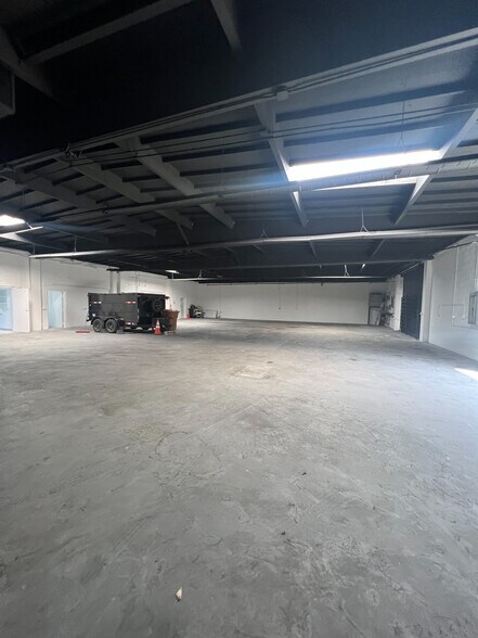 More Photos Of 1110-1112 E Ash Ave, Fullerton Manufacturing For Lease