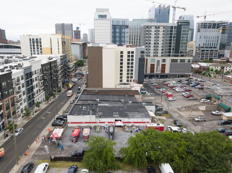 More Photos Of 516 5th Ave S, Nashville Freestanding For Sale