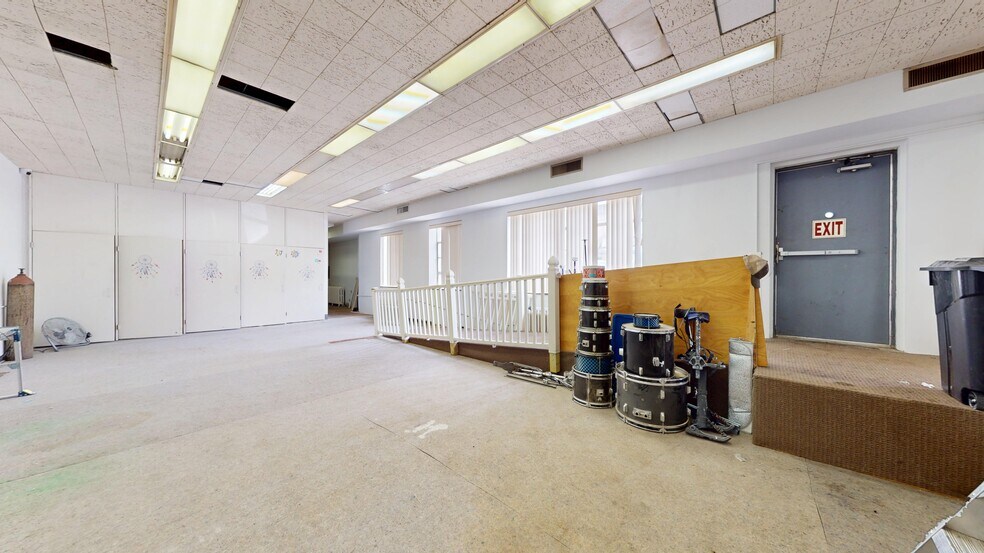 More Photos Of 152 Grant Ave, Vandergrift Storefront Retail Office For Lease