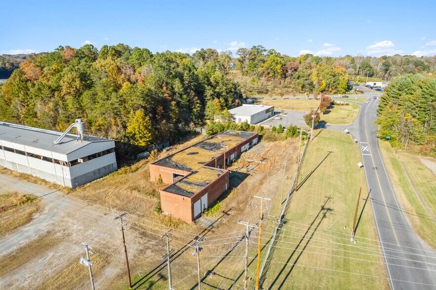 More Photos Of 1641 Fairystone Park Hwy, Stanleytown Warehouse For Sale