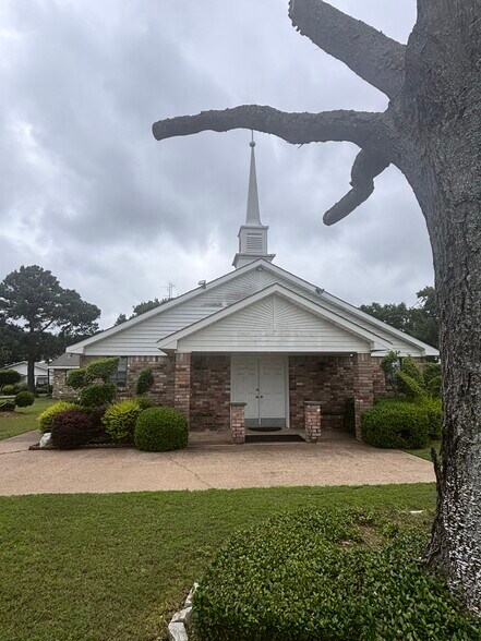 More Photos Of 21177 US Highway 80, Wills Point Religious Facility For Sale