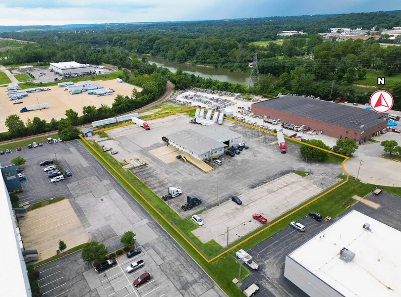 More Photos Of 1090 Cassens Industrial Ct, Fenton Service For Sale