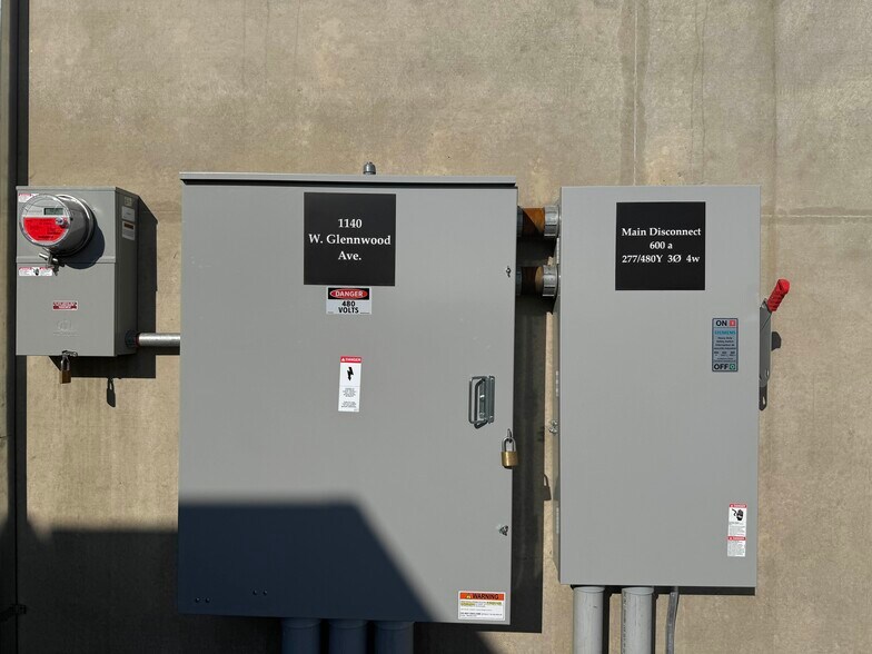 More Photos Of 1140 Glenwood ave, Turlock Showroom For Lease