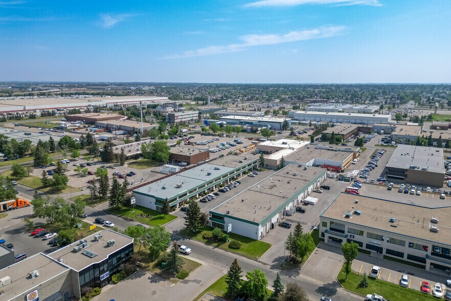 More Photos Of 3620 29th St NE, Calgary Warehouse For Sale
