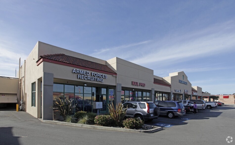 More Photos Of 1130 Fremont Blvd, Seaside Unknown For Lease