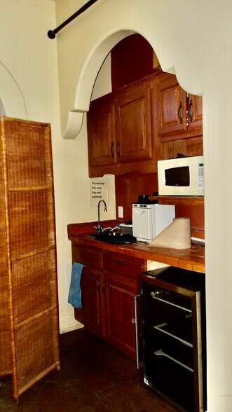 More Photos Of 1906A E Tyler, Harlingen Office For Sale