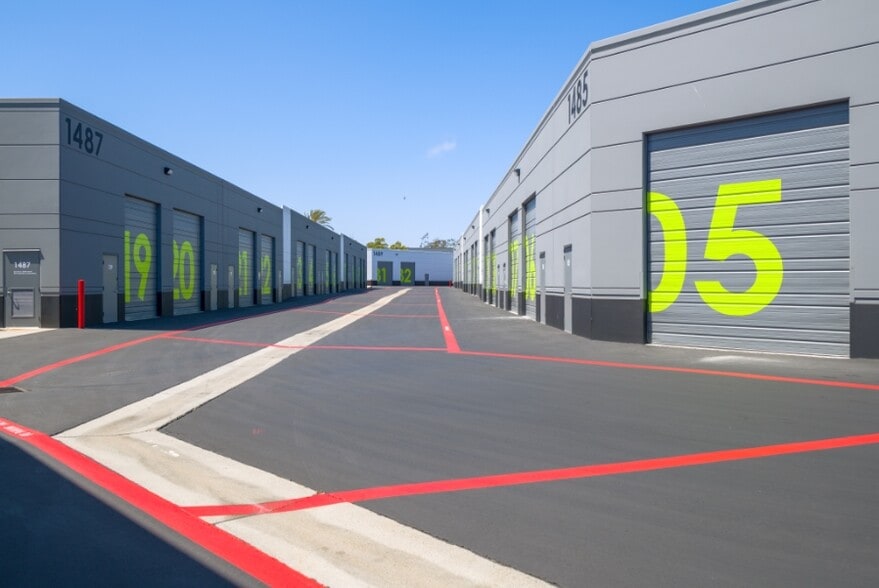 More Photos Of 1485 Poinsettia Ave, Vista Manufacturing For Lease