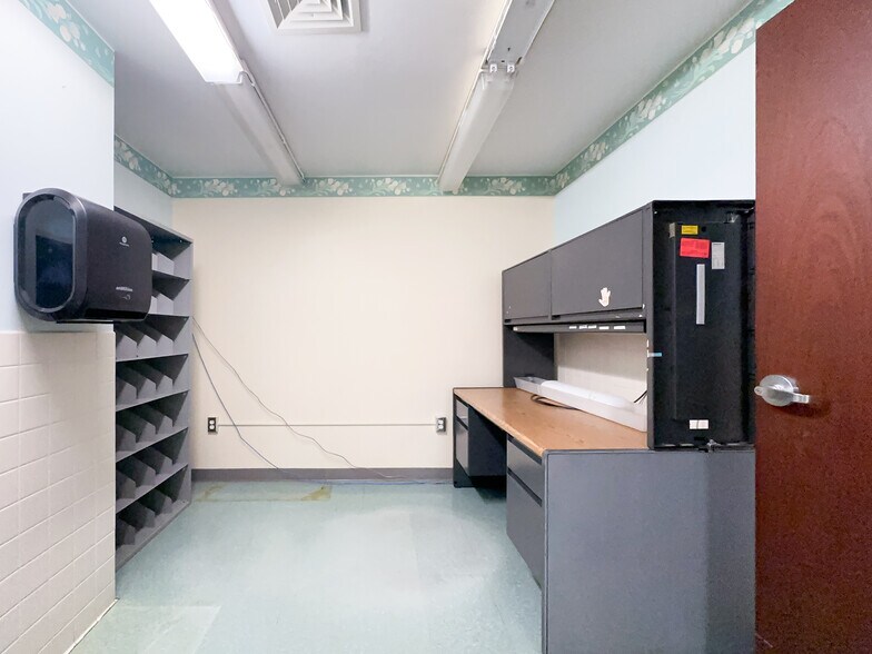 More Photos Of , Merritt Island Office For Sale