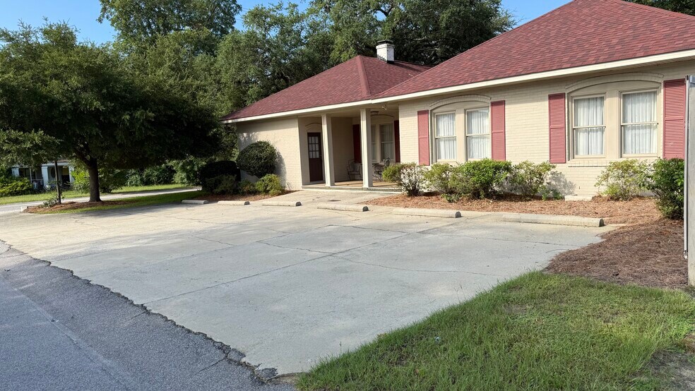 More Photos Of 191 Washington St, Barnwell Office For Sale