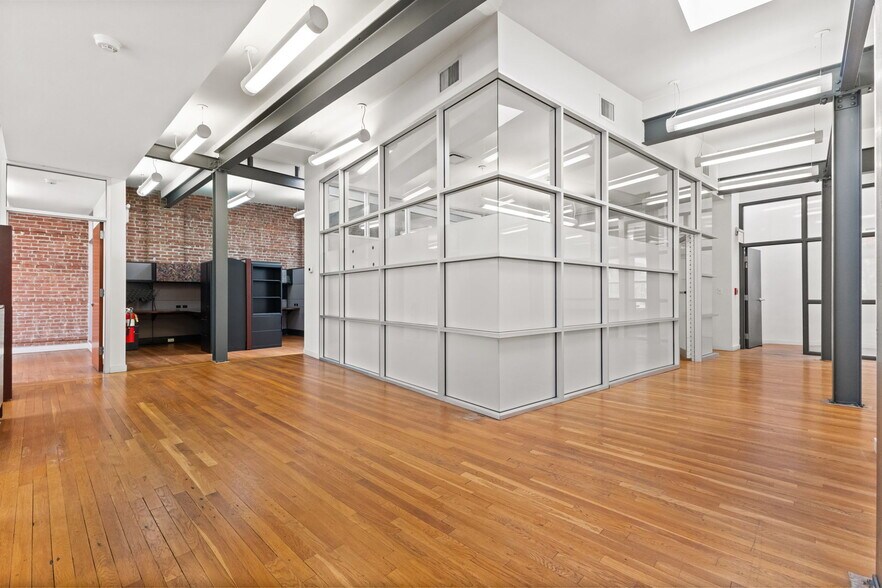 More Photos Of 953 Washington Blvd, Stamford Storefront Retail Office For Lease
