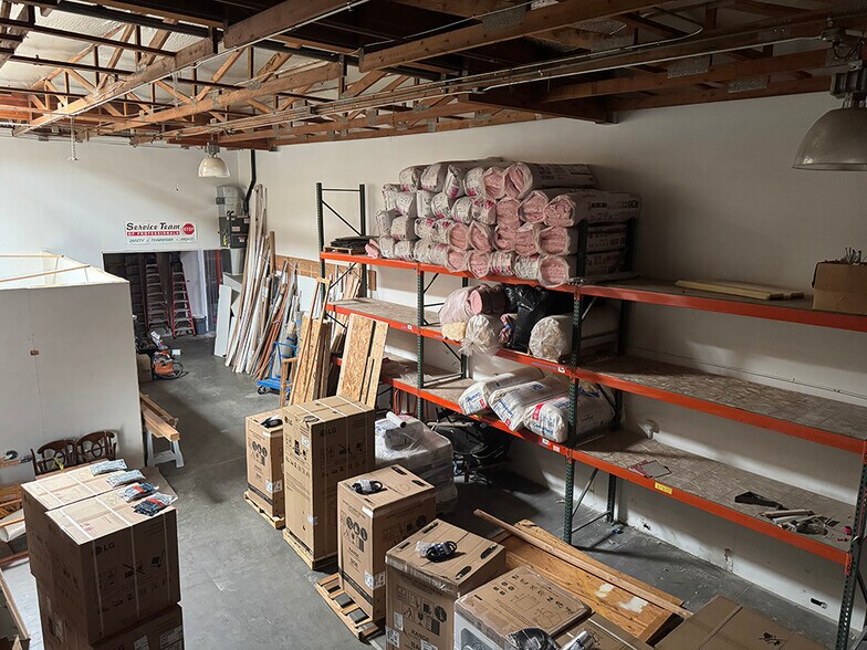 More Photos Of 18250-18260 SW 100th Ct, Tualatin Warehouse For Sale