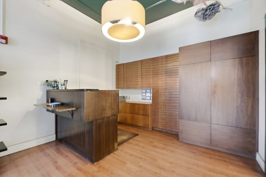More Photos Of 1111 Central Ave, Charlotte Loft Creative Space For Sale
