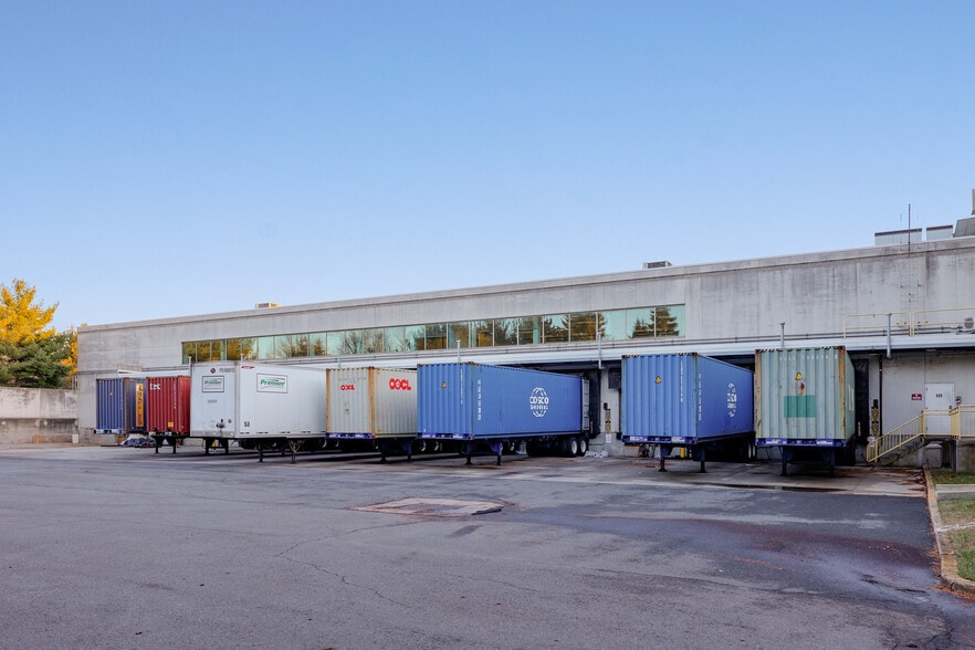 More Photos Of 225 Phillips Blvd, Ewing Flex For Sale