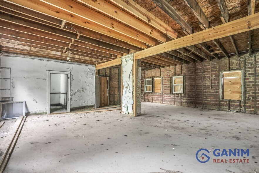 More Photos Of 13515 Saint Clair Ave, Cleveland Apartments For Sale