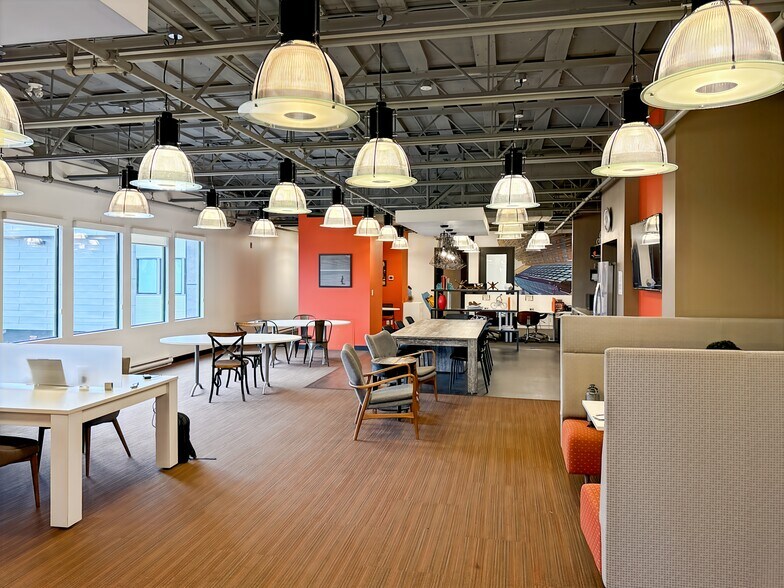 More Photos Of 22420 Dewdney Trunk Rd, Maple Ridge Coworking Space