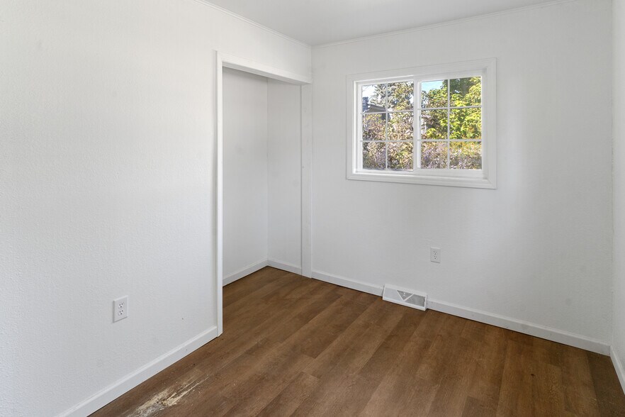More Photos Of 765 Howland Ave, Toledo Apartments For Sale