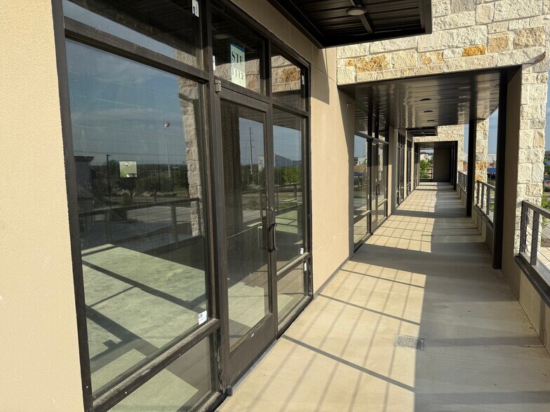 More Photos Of 15101 Ronald Reagan Blvd, Leander, TX 78641, Unite, Leander Unknown For Lease