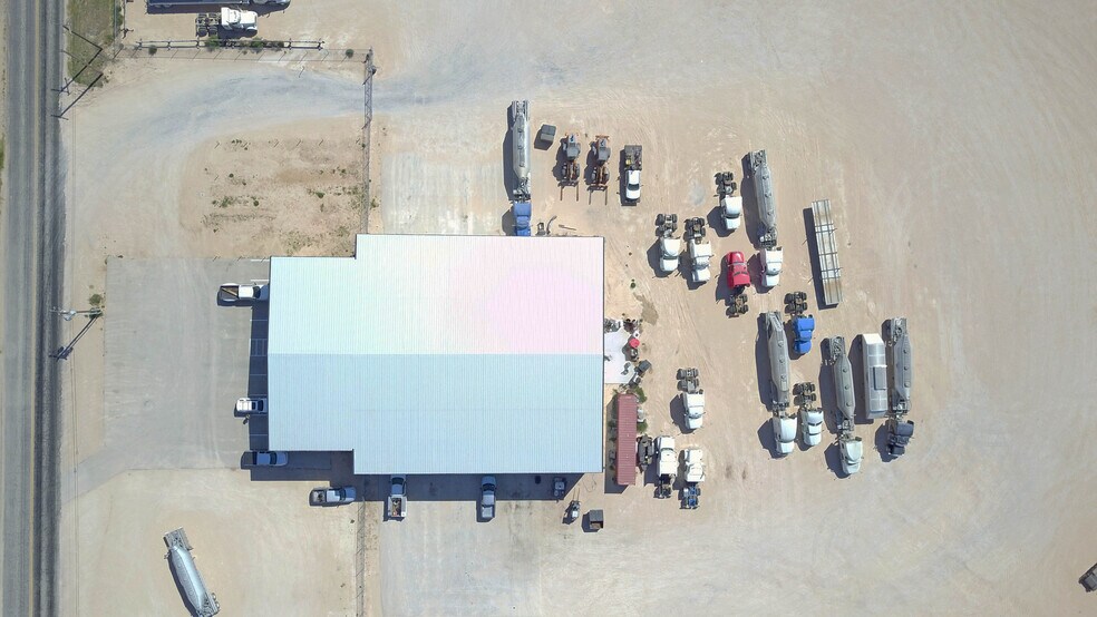 More Photos Of 2250 Dixie Blvd, Odessa Industrial For Sale