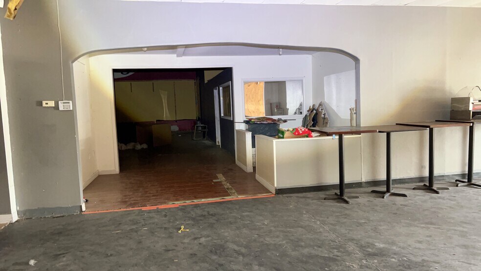 More Photos Of 12373 Scarsdale Blvd, Houston Unknown For Lease